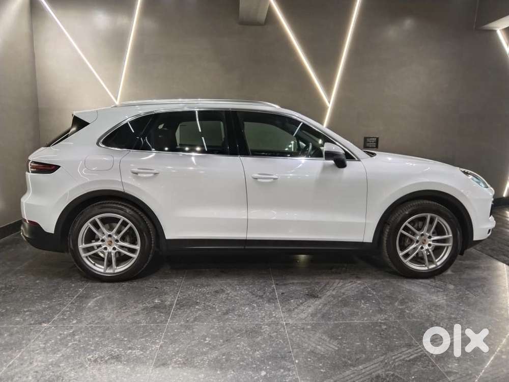 Porsche Cayenne Base, 2022, Petrol