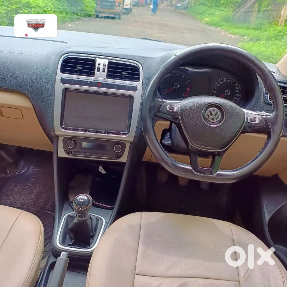 Volkswagen Polo Petrol Highline 1.2l, 2016, Petrol