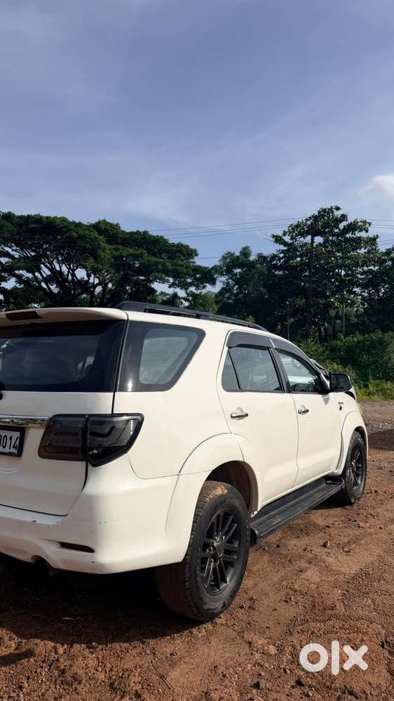 Toyota Fortuner Diesel 2010