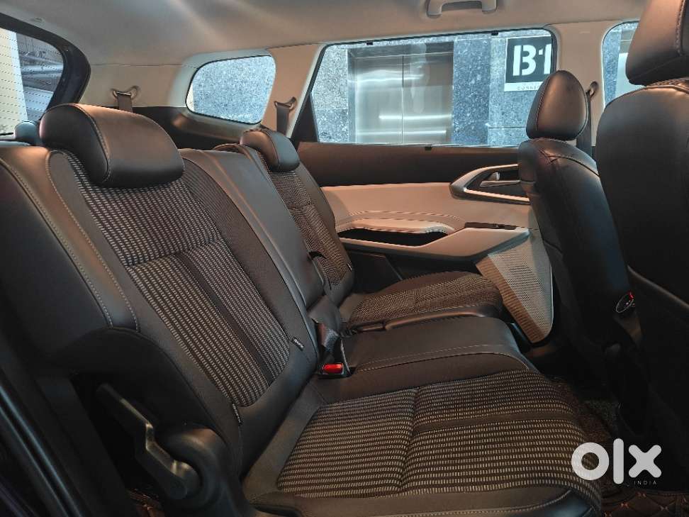 Kia Carens 1.4 Prestige Plus Turbo 7 Str, 2022, Petrol