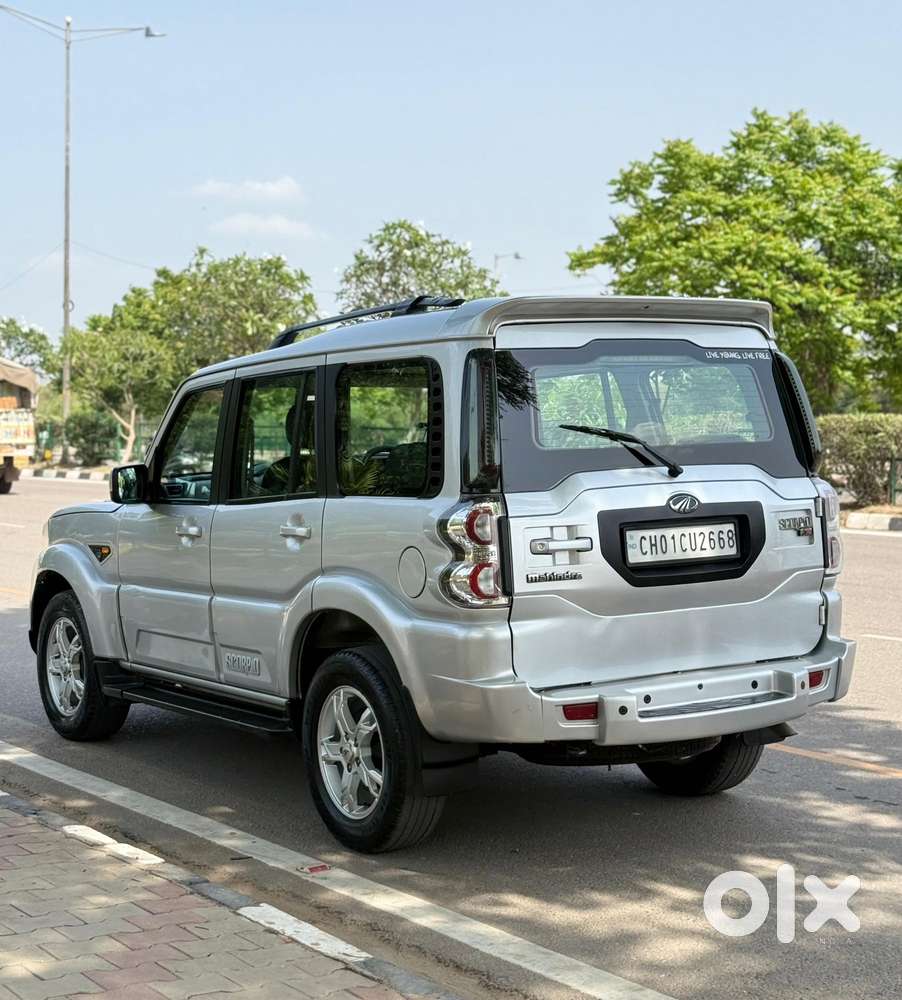 Mahindra Scorpio Classic 2.2 S 11 Mt 7 Str, 2017, Diesel
