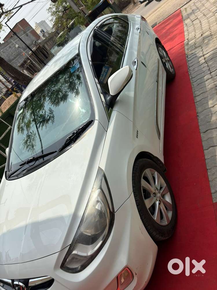 Hyundai Verna 14 Petrol Well Maintained