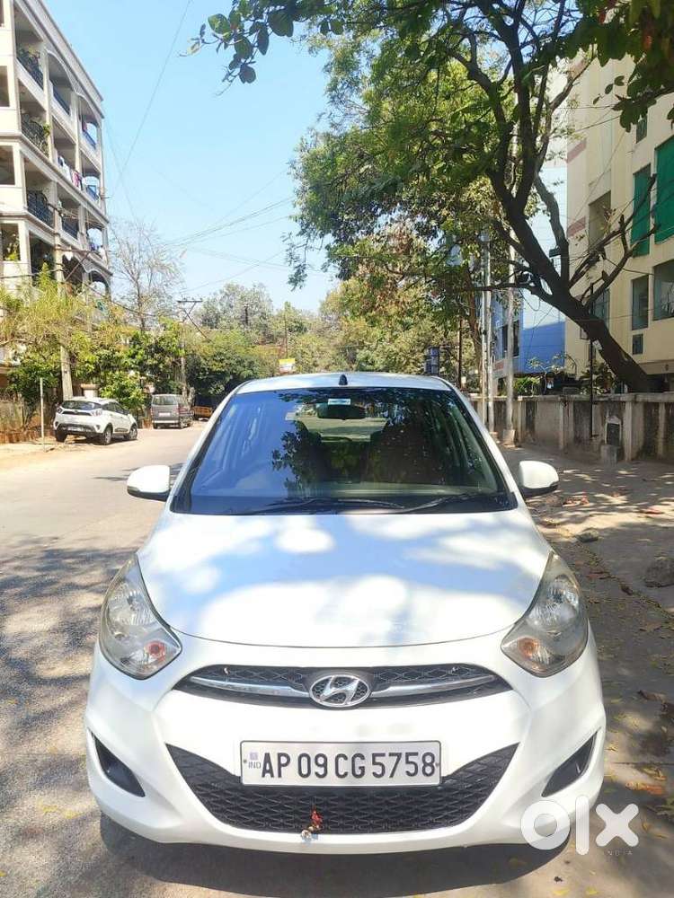 Hyundai I10 Sportz, 2011, Petrol