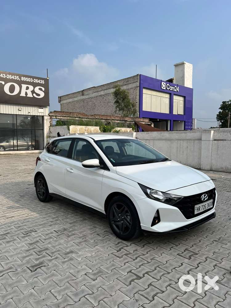 Hyundai I20 Sportz 1.2 Vtvt, 2023, Petrol
