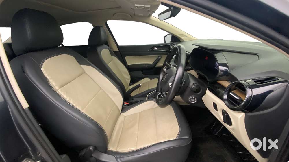 Skoda Slavia 1.0 Tsi Style At, 2022, Petrol