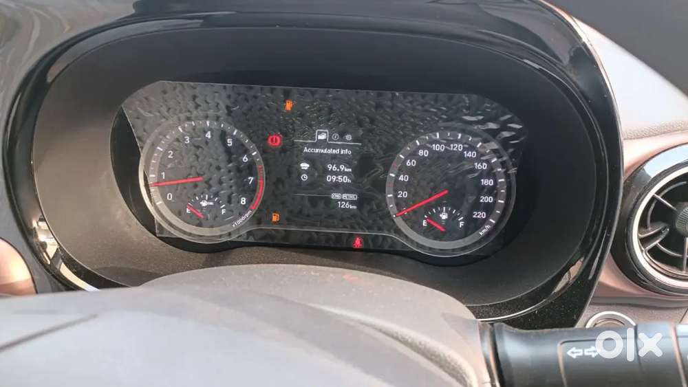 Hyundai Aura 2023 Cng & Hybrids 30000 Km Driven