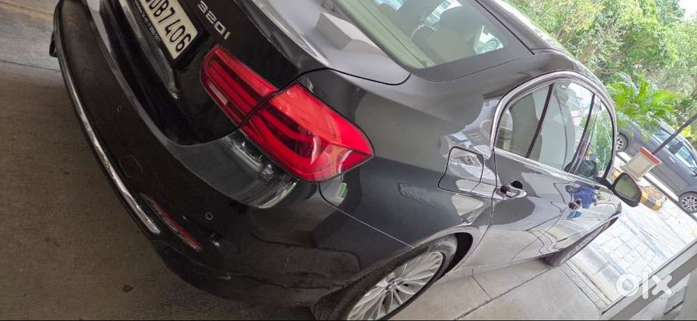 Bmw 3series , Luxury Line,automatic, Black Colour,petrol, With Sunroof