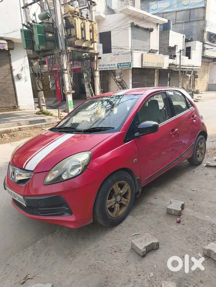 Honda Brio 2012 Petrol Well Maintained