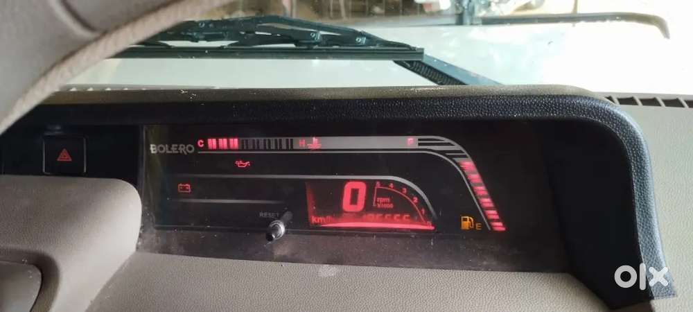 Mahindra Bolero 2012