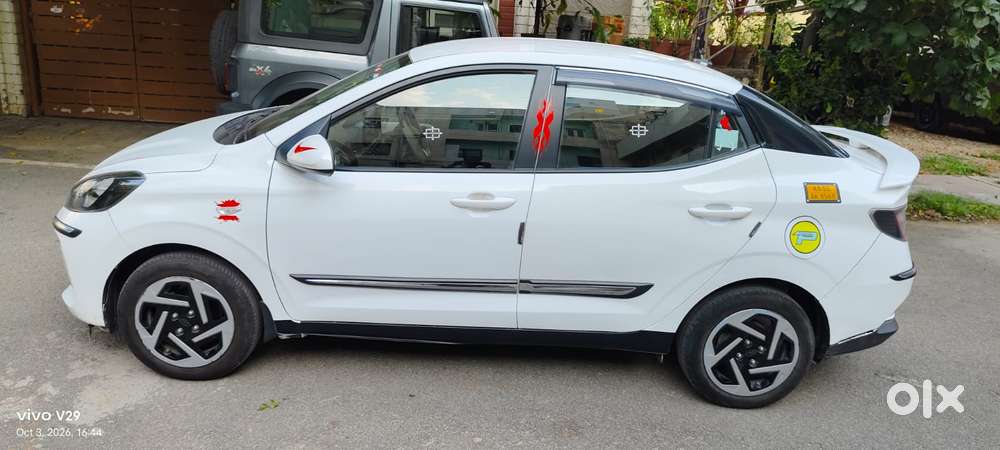 Hyundai Aura Sx (o) Crdi Manual, 2024, Cng & Hybrids