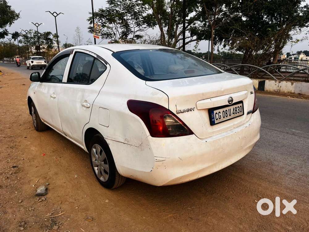 Nissan Sunny Diesel Xl 2014