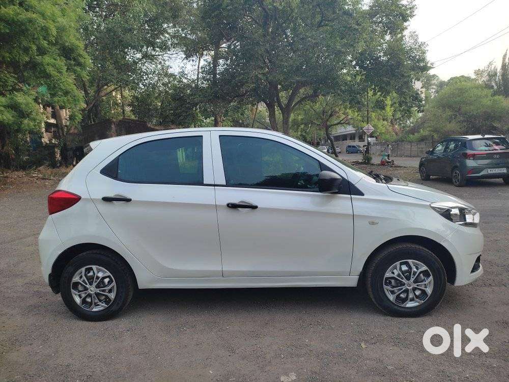 Tata Tiago 1.2 Revotron Xm, 2018, Petrol
