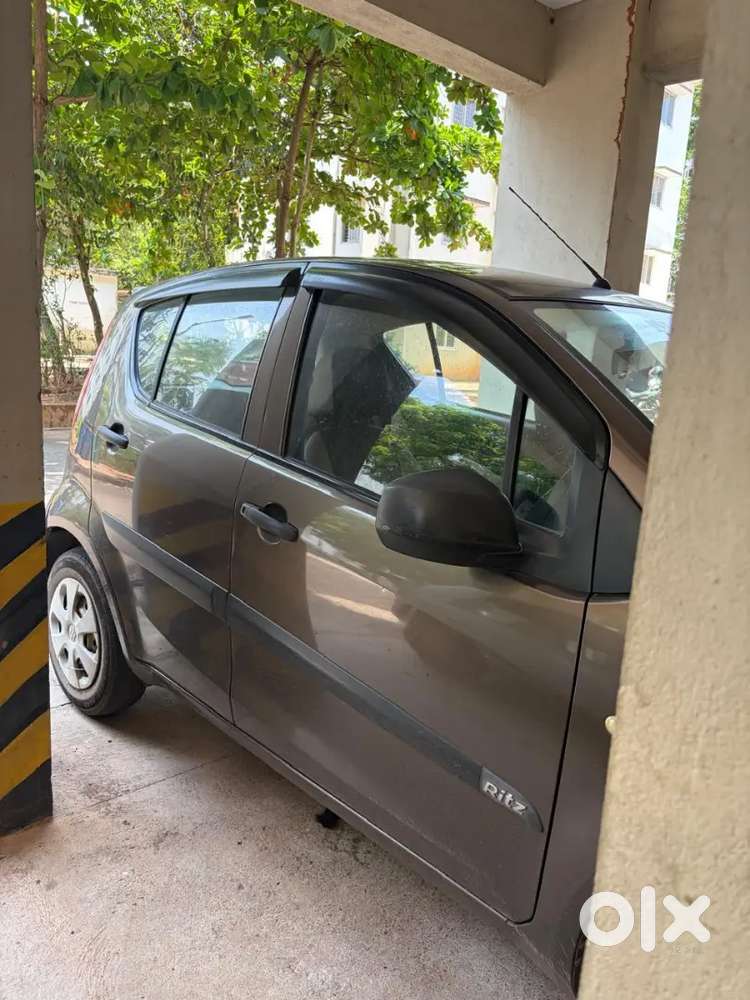 Maruti Ritz Lxi 2012