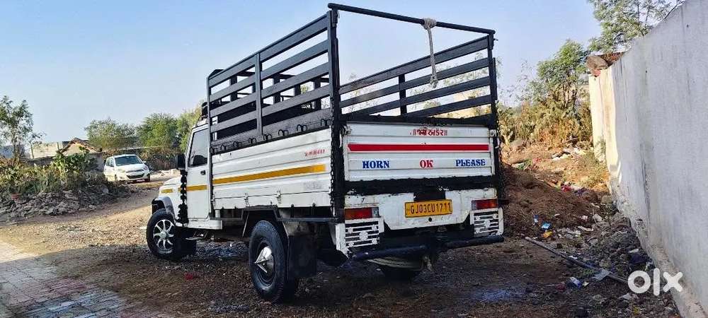 બોલેરો પી-કપ.. સારુ એન્જિન.. સાદી ગાડી