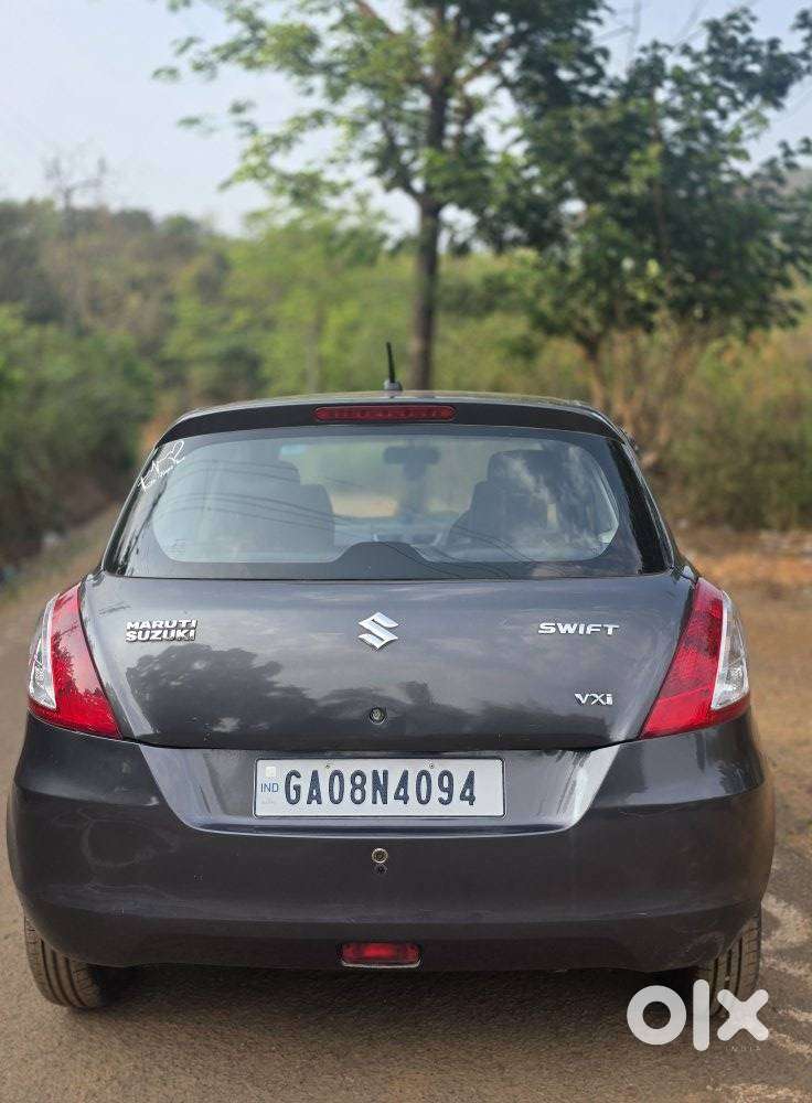 Maruti Suzuki Swift Vxi 1.2 Abs Bs-iv, 2017, Petrol