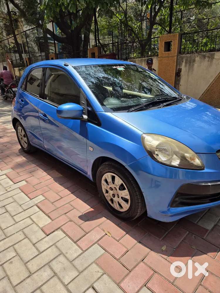 Honda Brio 2011 Petrol Well Maintained