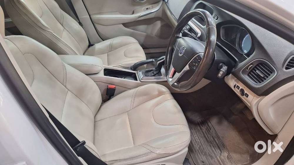 Volvo V40 Cross Country D3, 2015, Diesel