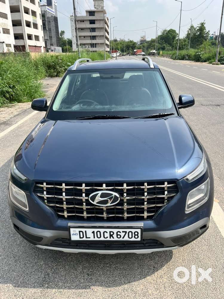 Hyundai Venue Petrol 2022