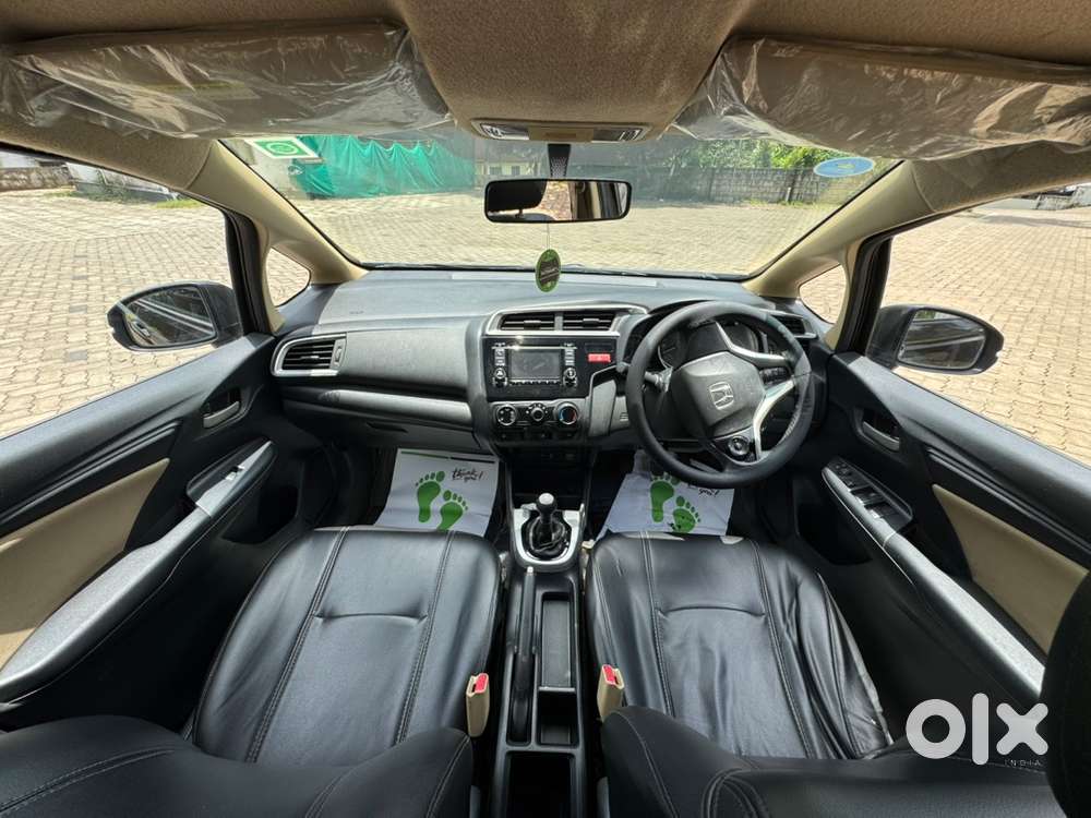 Low Kilometre Honda Jazz 2015