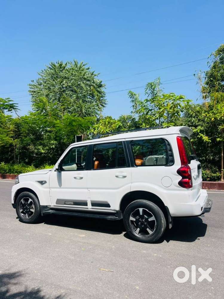 Mahindra Scorpio S11 Mt 7s, 2024, Diesel