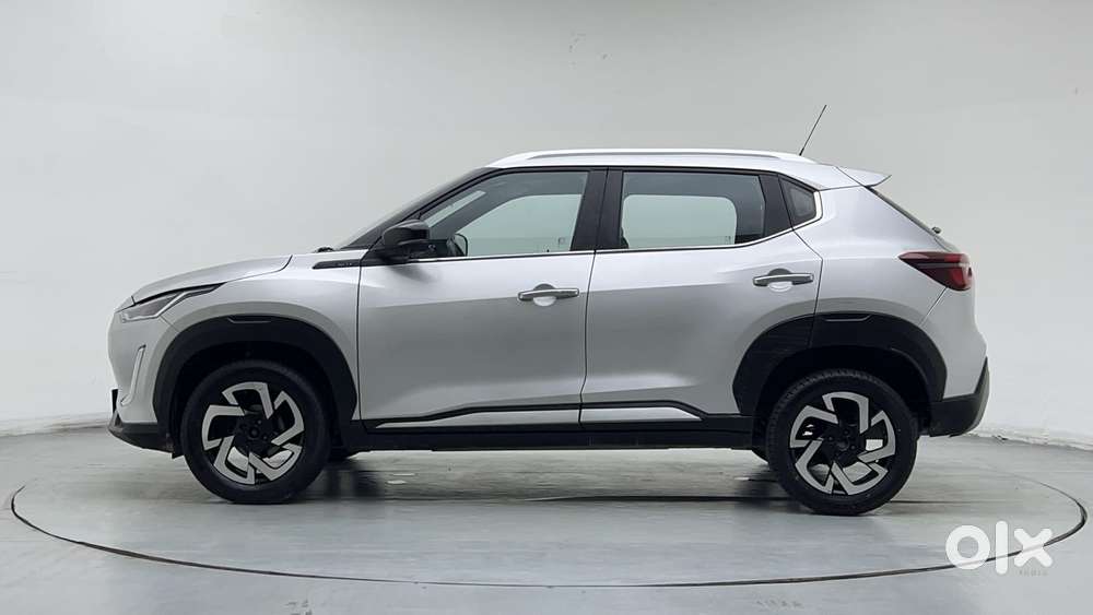 Nissan Magnite 1.0 Xv Premium Turbo Cvt, 2022, Petrol