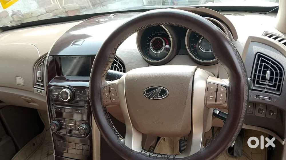 Mahindra Xuv500 2015