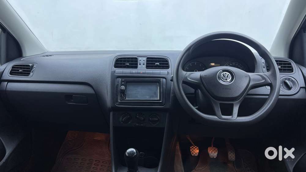 Volkswagen Polo Petrol Comfortline 1.2l, 2015, Petrol