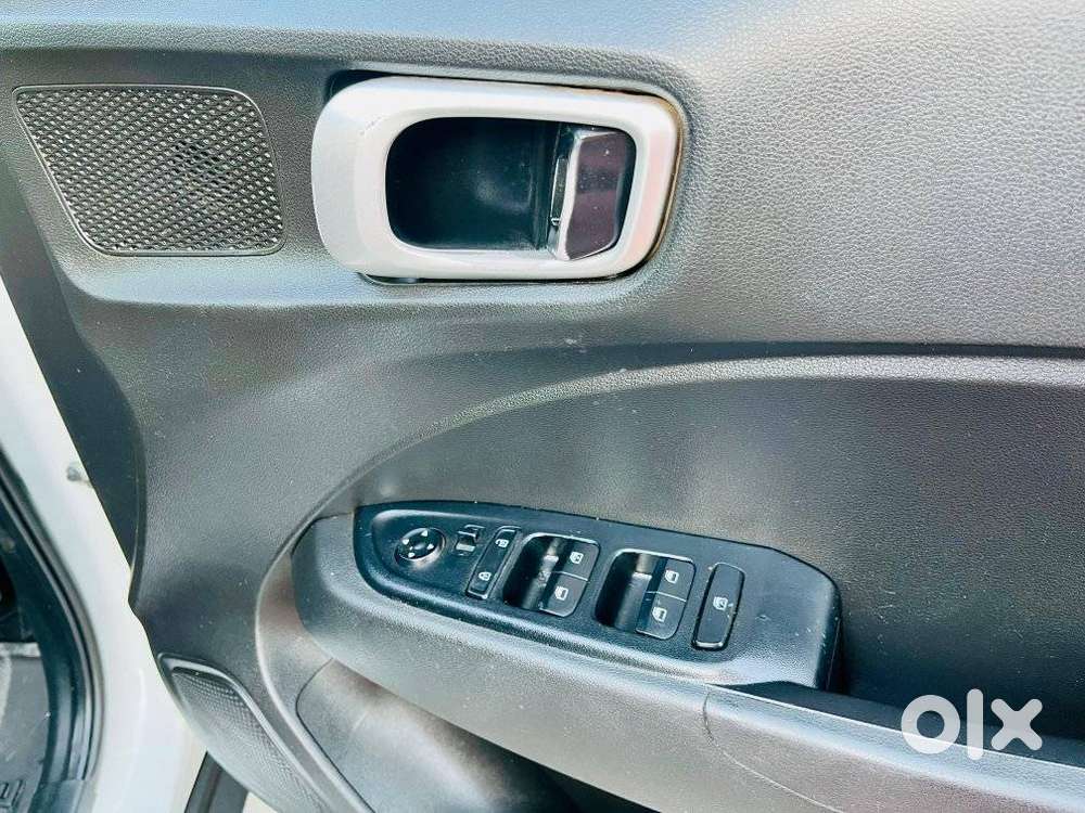 Hyundai Venue S, 2020, Cng & Hybrids