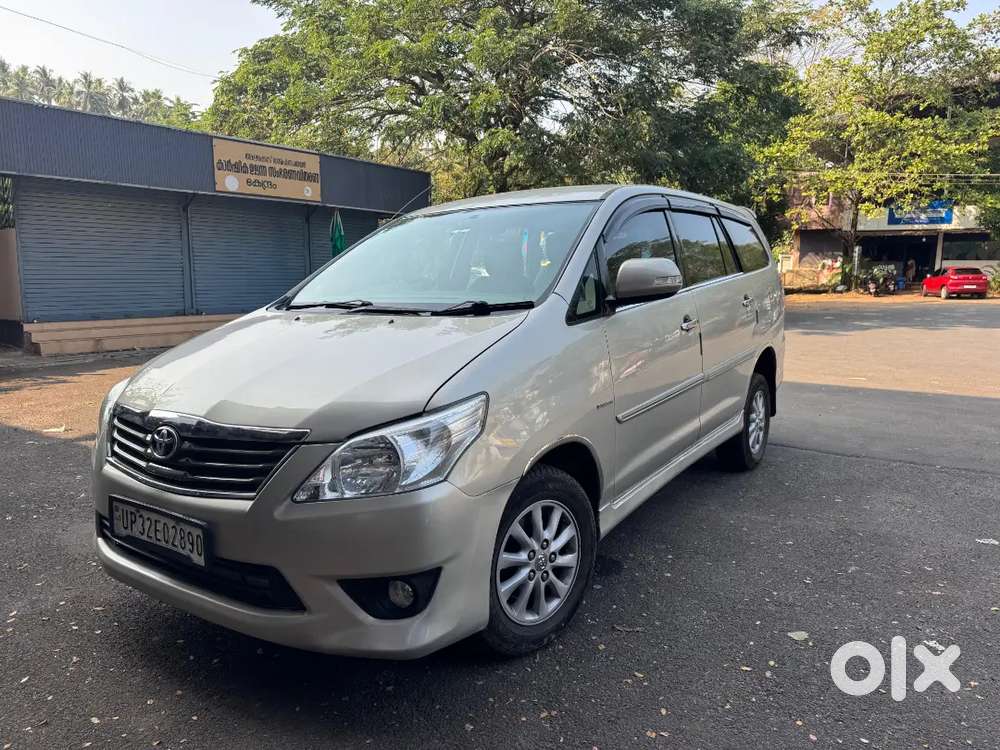 Toyota Innova 2012 Diesel Well Maintained