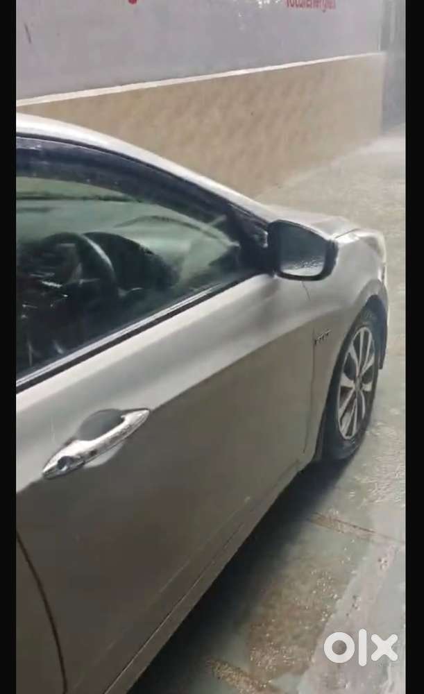 Hyundai Verna 2018 Petrol 75000 Km Driven