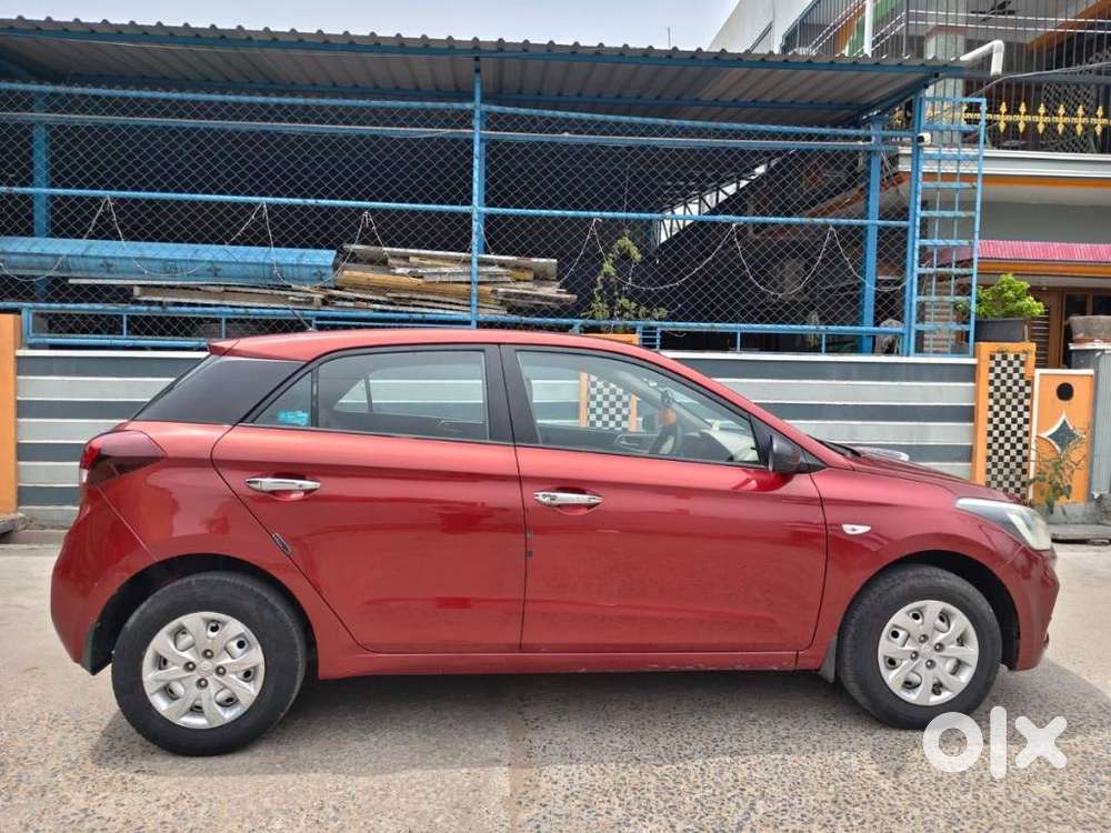 Hyundai I20 Era 1.2 Bs-iv, 2018, Petrol