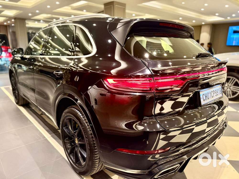Porsche Cayenne Base, 2023, Petrol