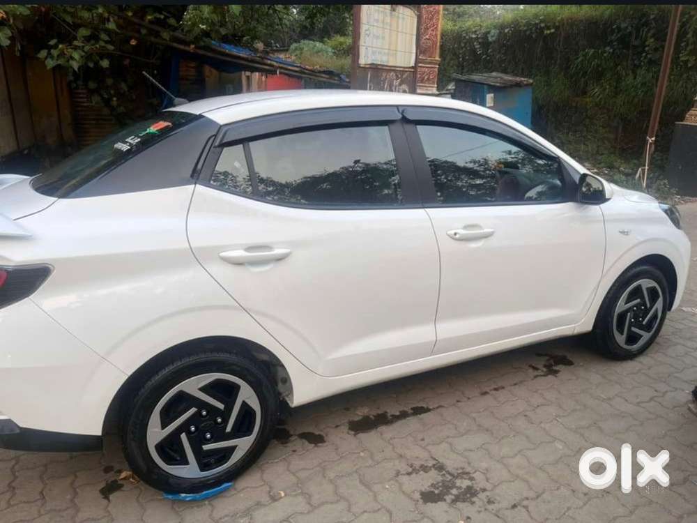 White Beauty Hyundai Aura 2024 Cng For Urgent Sale
