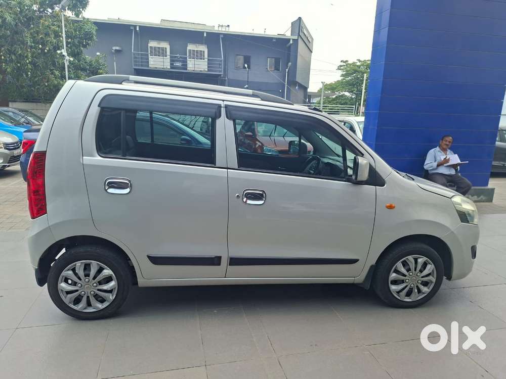 Maruti Suzuki Wagon R Vxi Amt, 2017, Petrol