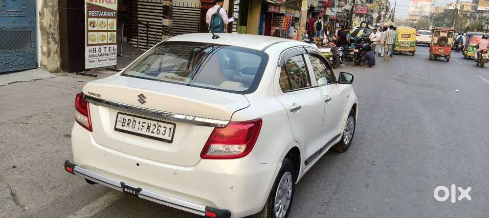 Maruti Suzuki Dzire 1.2 Vxi, 2022, Petrol