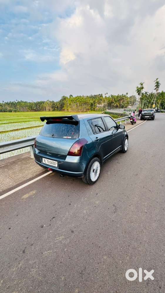 Maruti Suzuki Swift 2006 Year