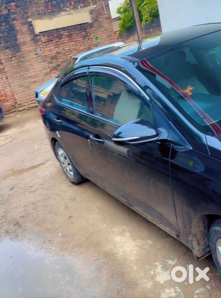 Hyundai Verna Petrol 2019