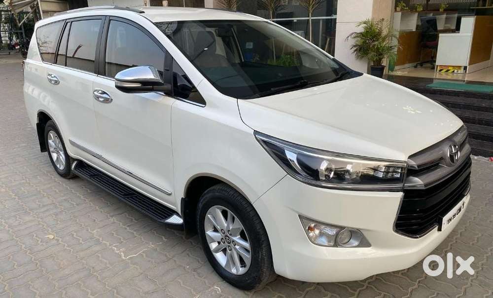 Toyota Innova Crysta 2.8z Automatic, 2017, Diesel