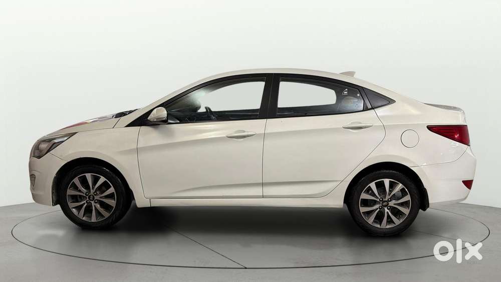Hyundai Verna 1.6 Vtvt Sx, 2016, Petrol