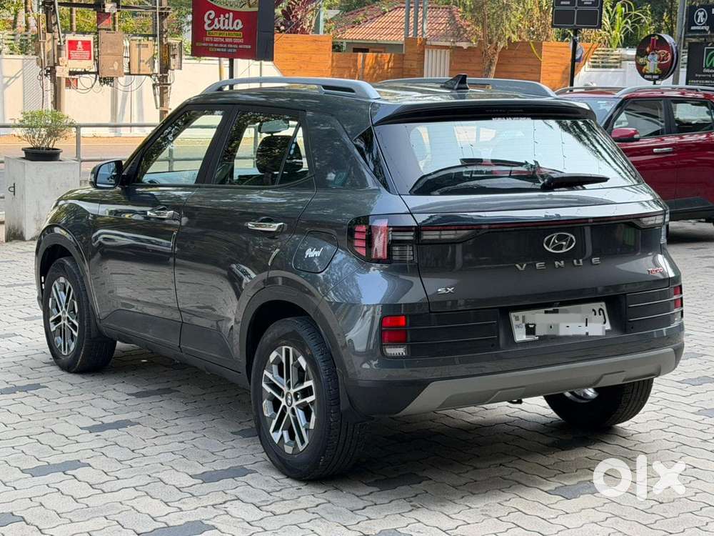 Hyundai Venue 1.0 Sx (o) Turbo Dct, 2024, Petrol