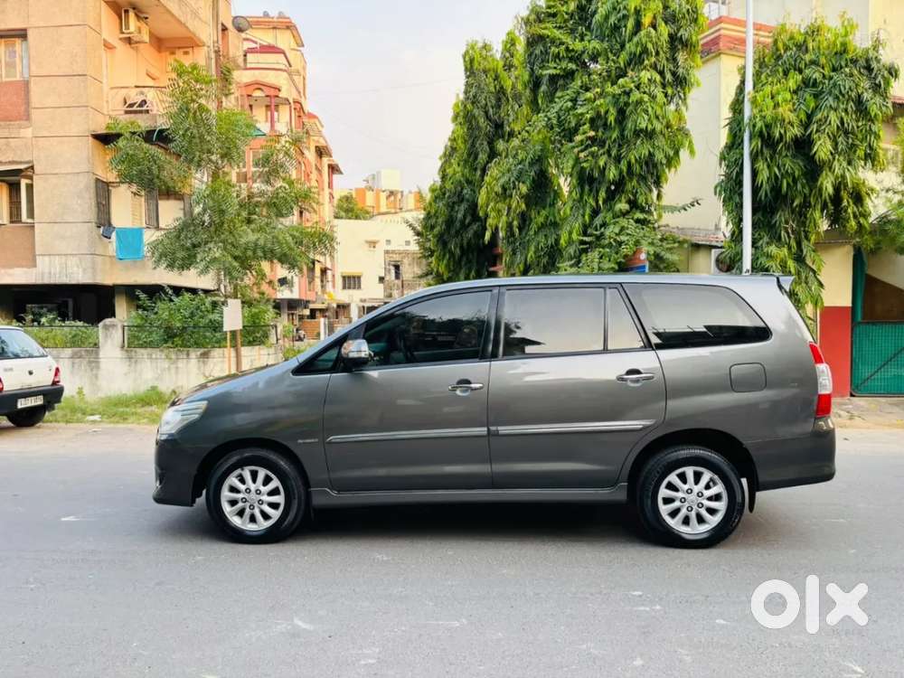 Toyota Innova 2.5 Vx 8 Str Bsiv, 2012, Diesel
