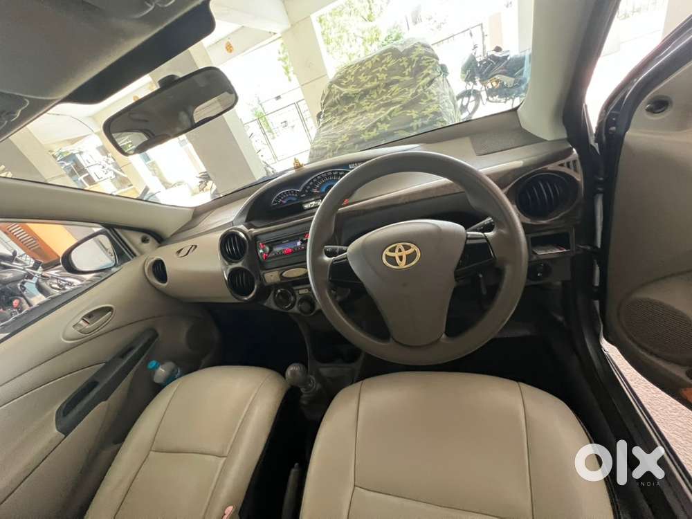 Toyota Etios Liva 2016