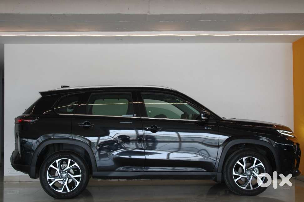 Toyota Urban Cruiser Hyryder 1.5 V Hybrid, 2025, Petrol