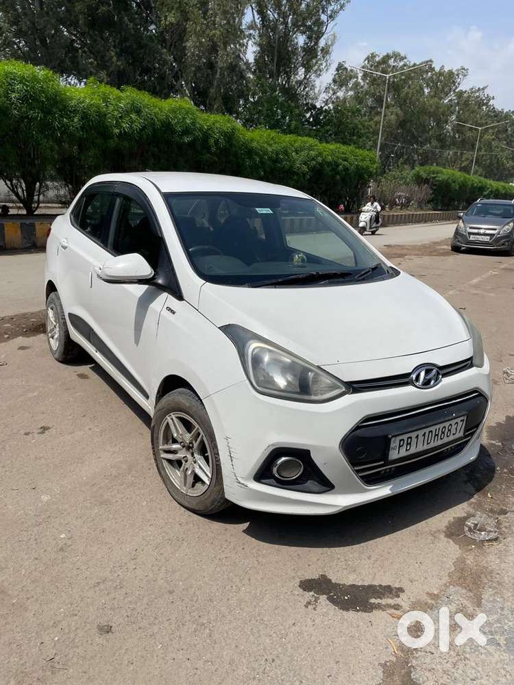 Hyundai Xcent 2015 Diesel Well Maintained