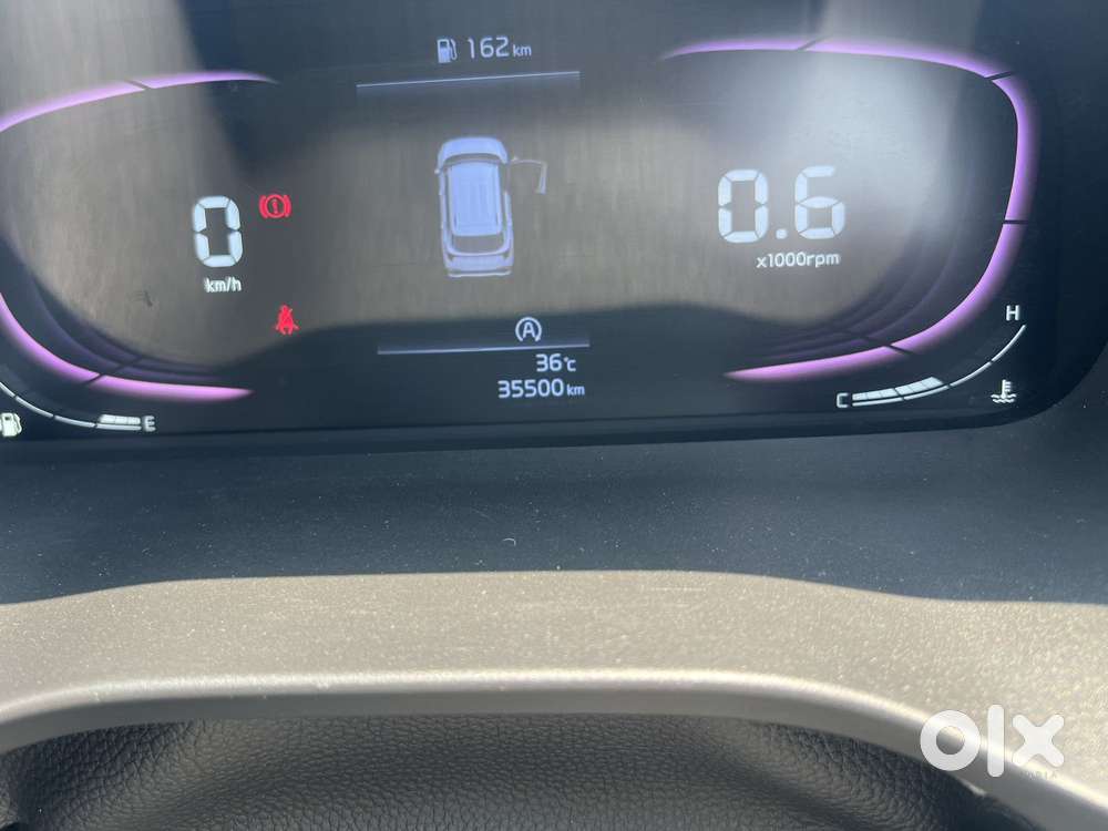 Kia Carens 1.5 Premium 7 Str, 2023, Petrol