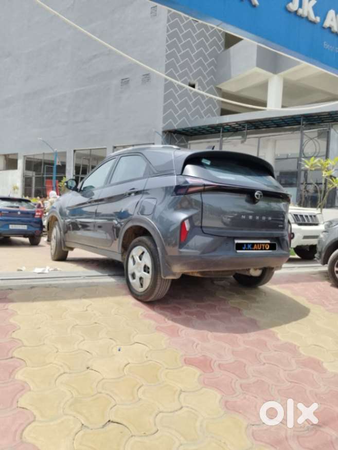Tata Nexon Fearless Plus (ps) 1.2 Icng 6mt Red Dark Edition, 2025, P..