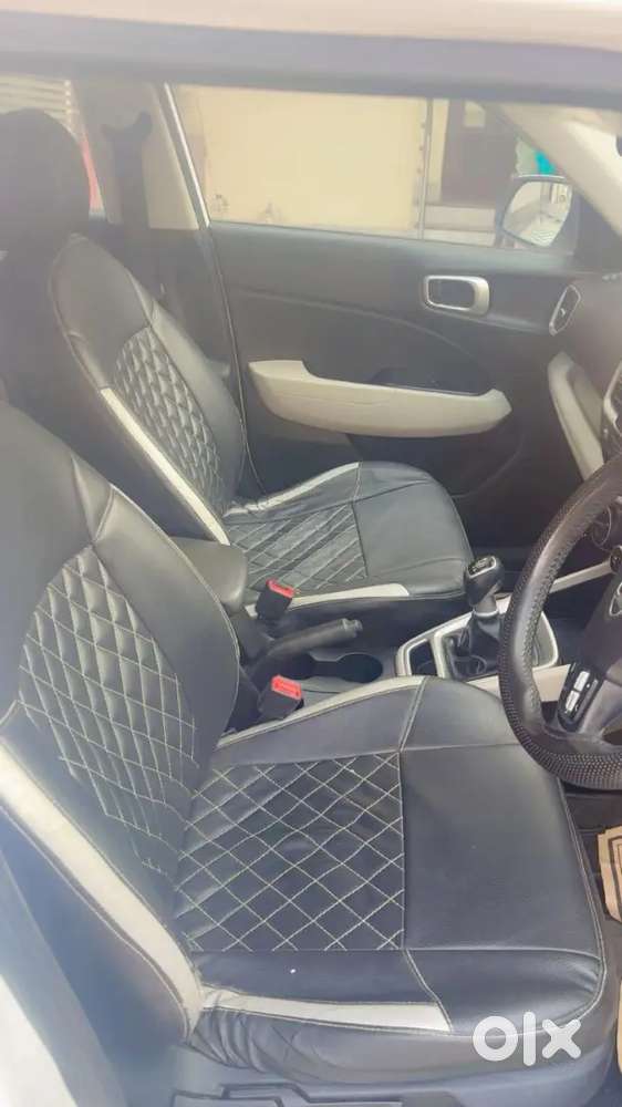 Hyundai Venue 2023 Diesel Well Maintained