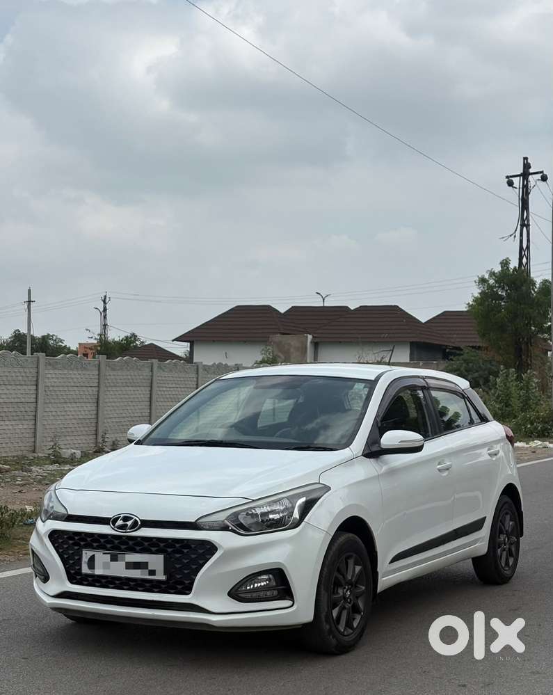 Hyundai I20 Asta (o) 1.2 Mt, 2019, Petrol