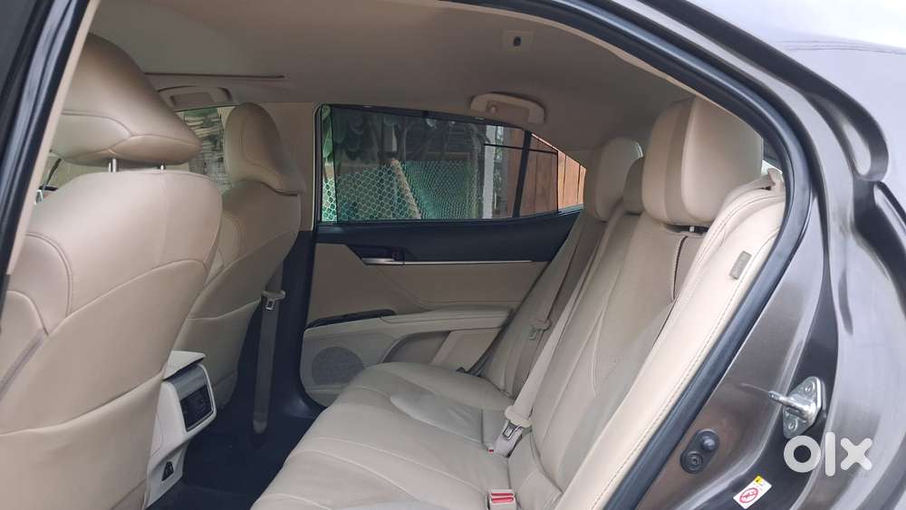Toyota Camry Hybrid, 2020, Petrol