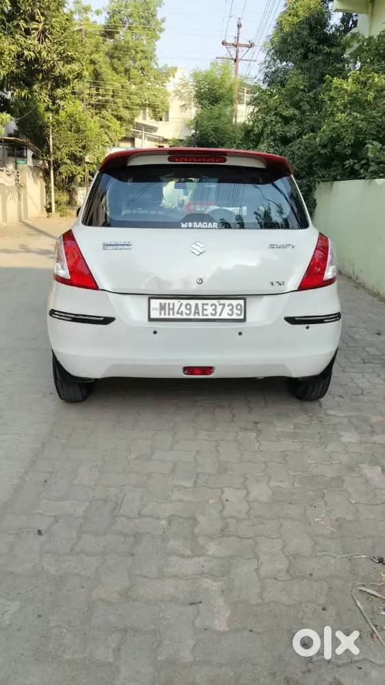 Maruti Suzuki Swift 2016 Petrol 99000 Km Driven
